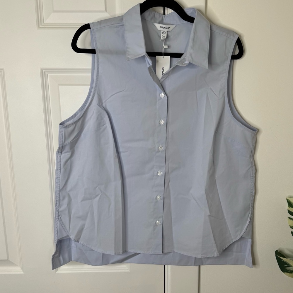 NWT SPANX Sleeveless Stretch light blue Cotton Poplin Button-Up Shirt XL - Picture 3 of 6